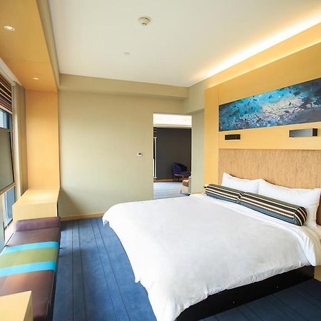 Отель Aloft Yancheng Яньчэн Экстерьер фото