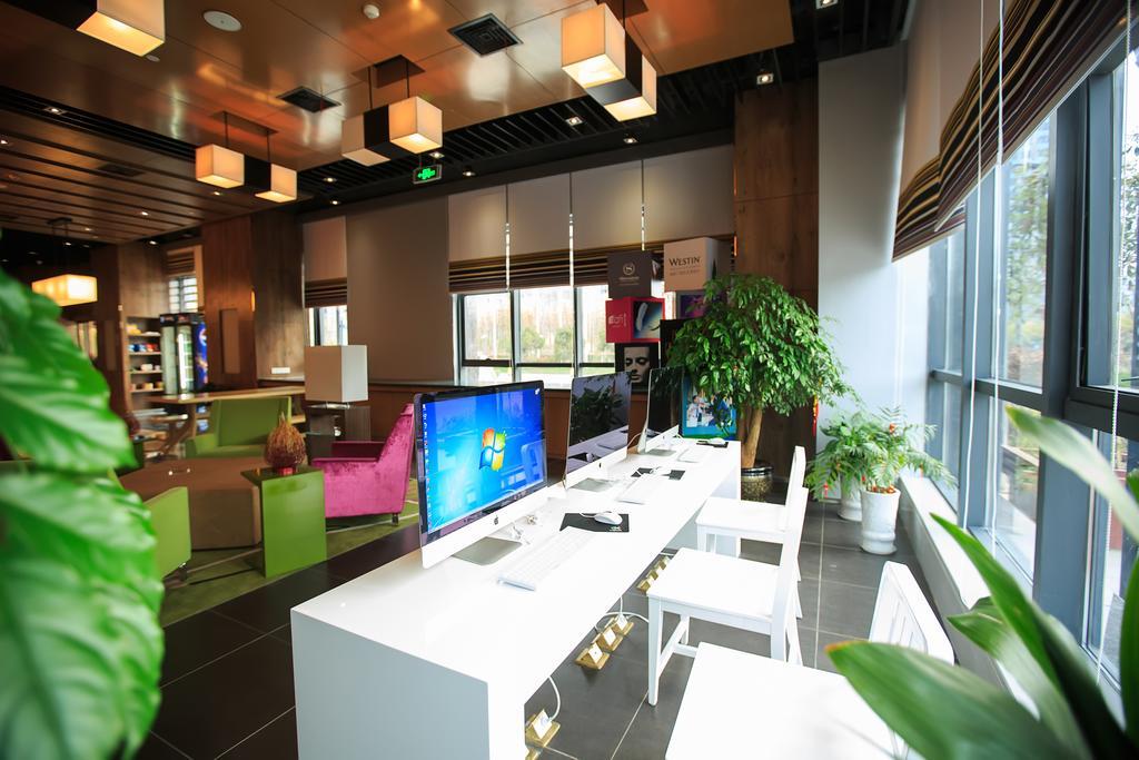 Отель Aloft Yancheng Яньчэн Экстерьер фото